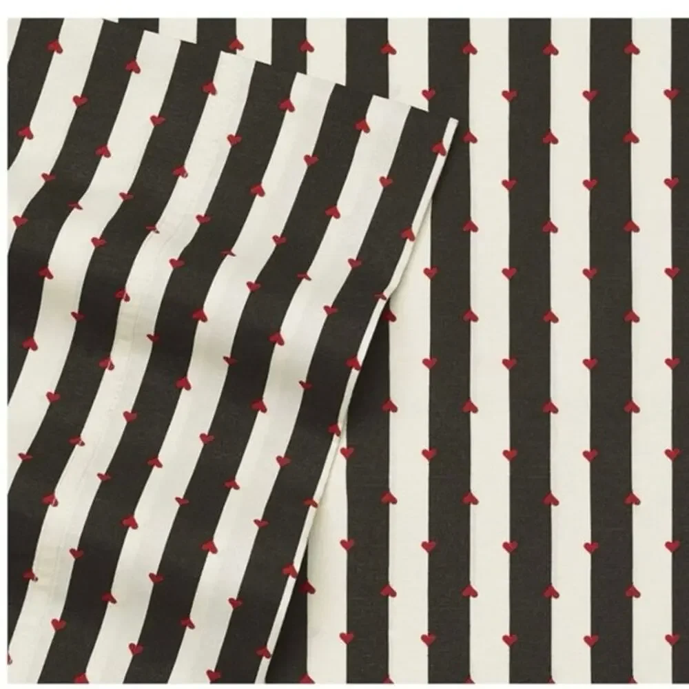 Betsey Johnson Wonderland Stripe Sheets With Hearts Wrinkle Free Microfiber FULL